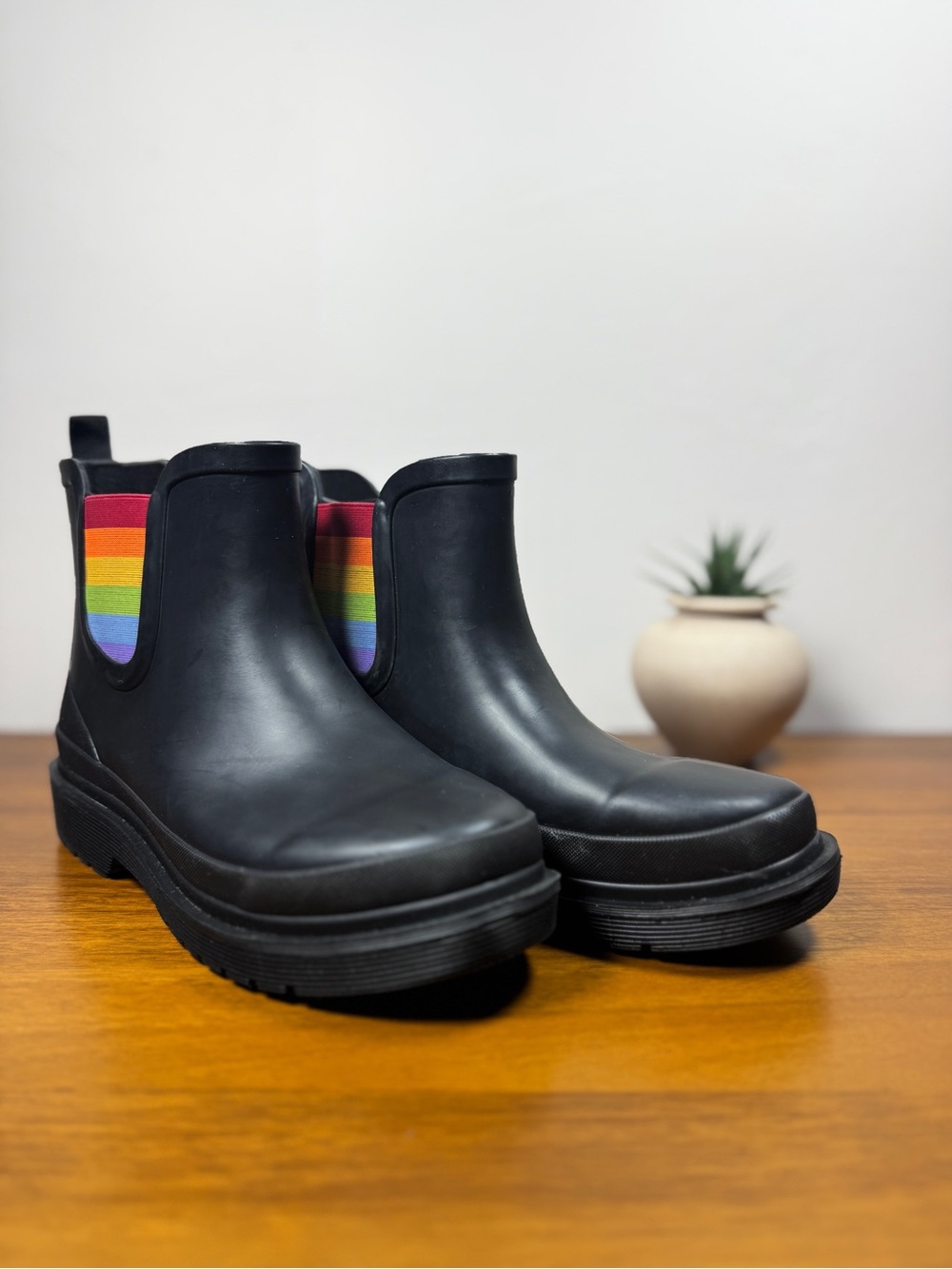 Chooka Black Chelsea Rain Booties with Rainbow Elastic
